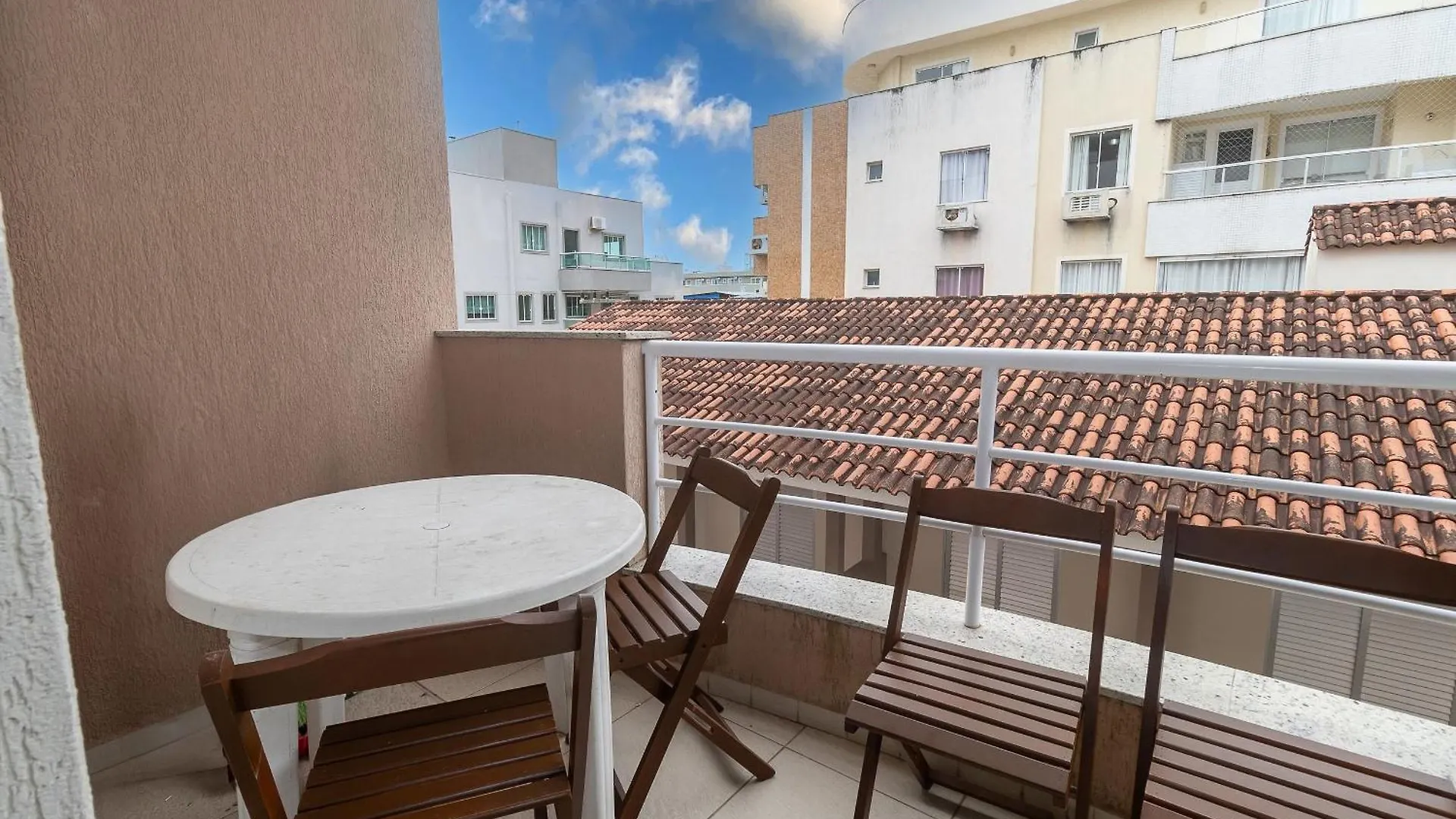 449 - Lindo Apartamento De 3 Dormitorios A 100M Da Praia De Bombas Bombinhas