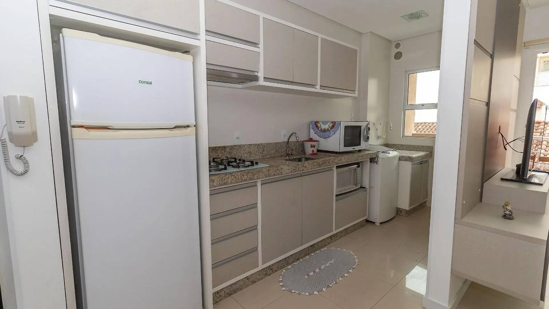 449 - Lindo Apartamento De 3 Dormitorios A 100M Da Praia De Bombas Bombinhas Brazil